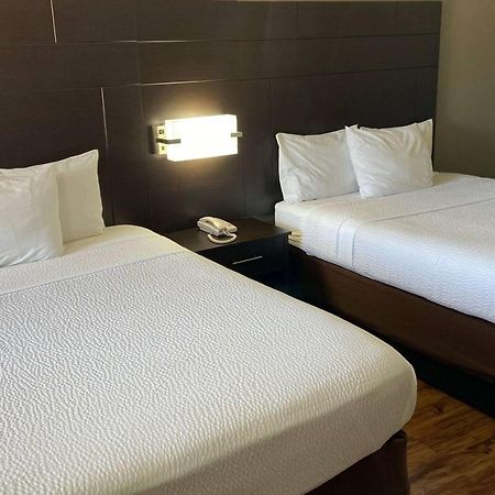 Days Inn By Wyndham Tupelo Buitenkant foto