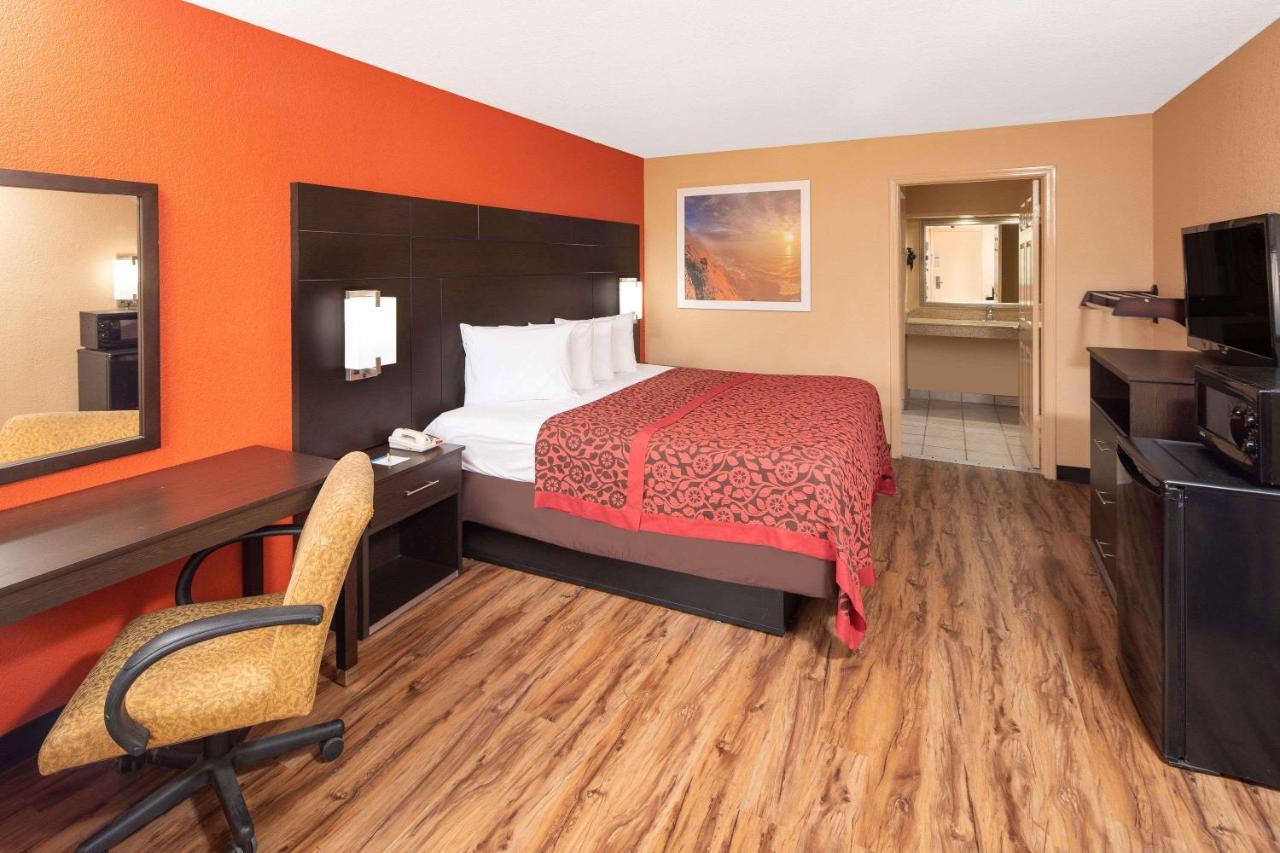 Days Inn By Wyndham Tupelo Buitenkant foto