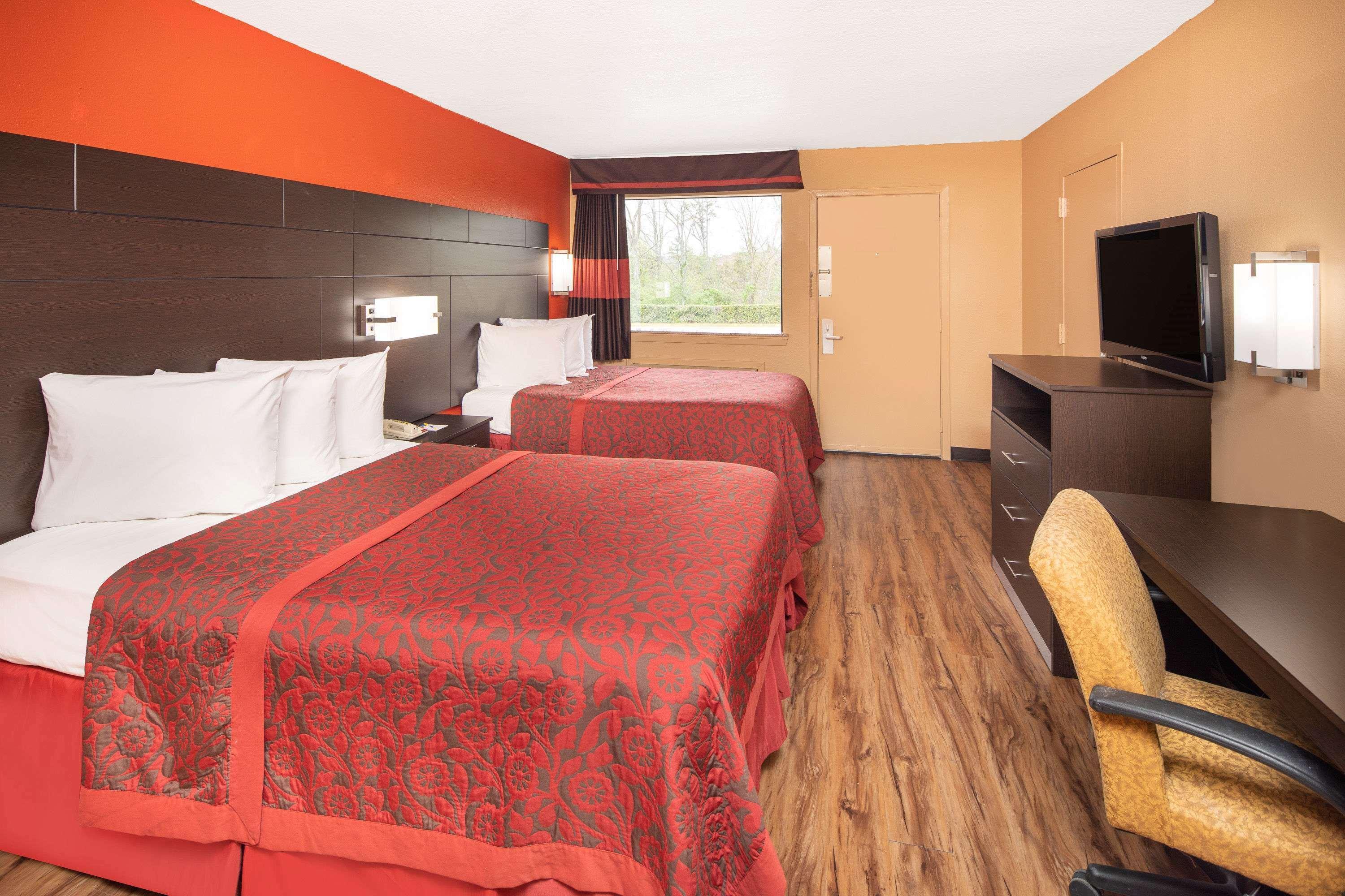 Days Inn By Wyndham Tupelo Buitenkant foto
